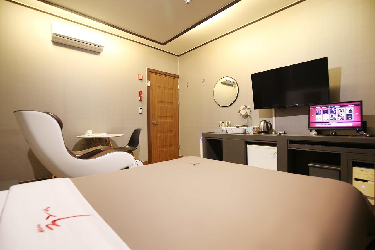 Motel 32Days Yeongdong Exterior foto